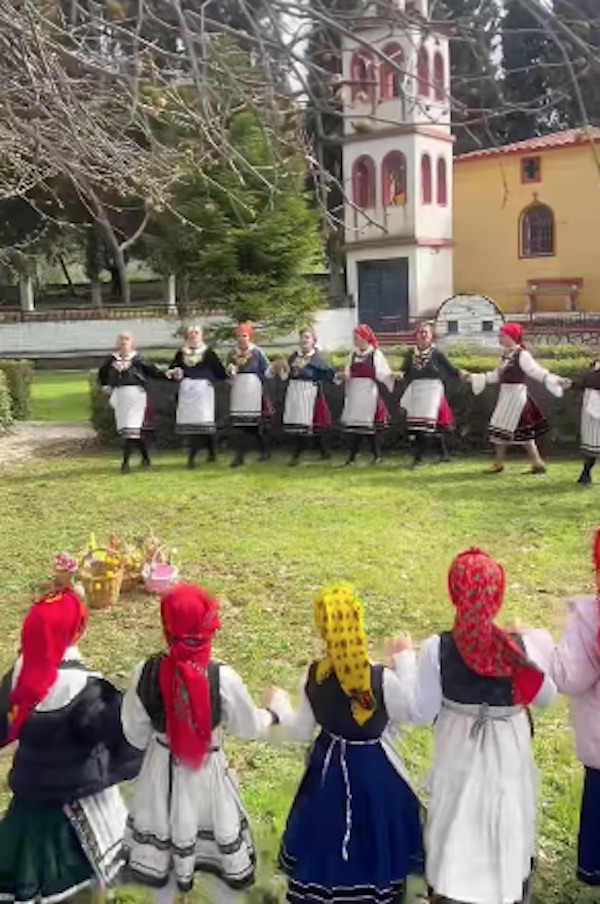 Οι Λαζαρίνες της Άνω Κώμης