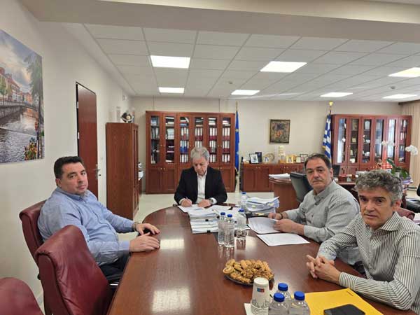 Υπογραφή προγραμματικής σύμβασης για την αξιοποίηση του αντλιοστασίου της γεώτρησης στο γήπεδο ποδοσφαίρου Λευκόβρυσης