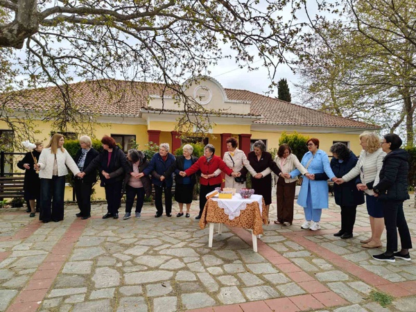 Το κάψιμο της τουλούπας στον Πελεκάνο Βοΐου