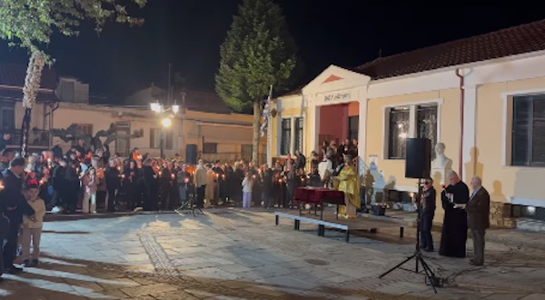Η ανάσταση στο Βελβεντό