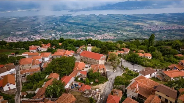 Φυσικός πλούτος, παραγωγή και νέες υποδομές το στοίχημα για την επιστροφή των νέων στα Σέρβια