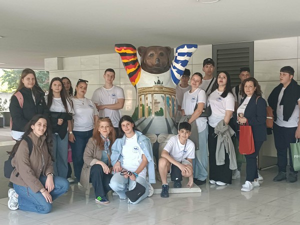 Στο Γερμανικό Προξενείο Θεσσαλονίκης οι μαθητές του ΔΗΜ.Ω.Σ. ΓΕΛ Κοζάνης