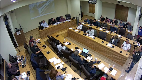 Καταψηφίστηκε από το Δ.Σ. Κοζάνης η πρόταση του δημάρχου για τους εργαζόμενους στις κοινωνικές δομές ΕΣΠΑ -Τρεις σύμβουλοι της συμπολίτευσης κατά της εισήγησής του