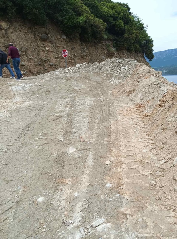 Βελβεντό: Συνεχίζονται οι εργασίες συντήρησης του δρόμου από Αγία Κυριακή για Κούρναβο