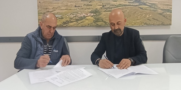 Υπογραφή σύμβασης για την επισκευή και συντήρηση του πρώην Δημοτικού Σχολείου Βατοχωρίου