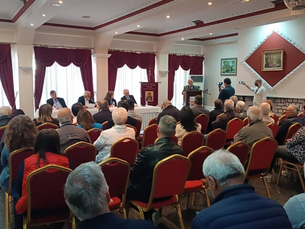 Κοζάνη: Πραγματοποιήθηκε με επιτυχία η παρουσίαση του βιβλίου του Ιωάννη Παπαδόπουλου «Διάλογοι μιας άλλης εποχής με το Πάππο»