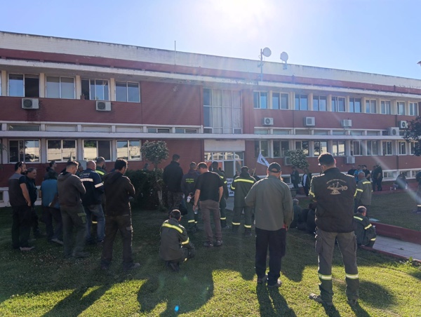 Με επιτυχία πραγματοποιήθηκε η στάση εργασίας που προκήρυξε το ΣΕΕΕΝ ενάντια στο κλείσιμο ΑΗΣ και Ορυχείων