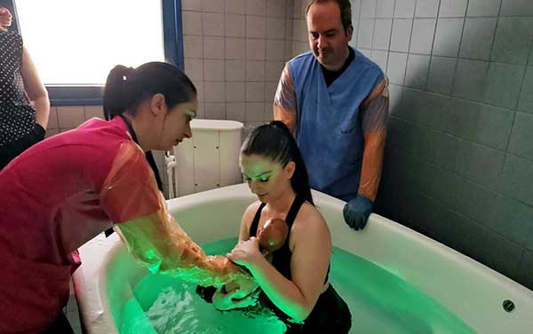 Hands-on workshop για τον τοκετό στο νερό από το Κ.Ε.ΔΙ.ΒΙ.Μ του Πανεπιστημίου Δυτικής Μακεδονίας