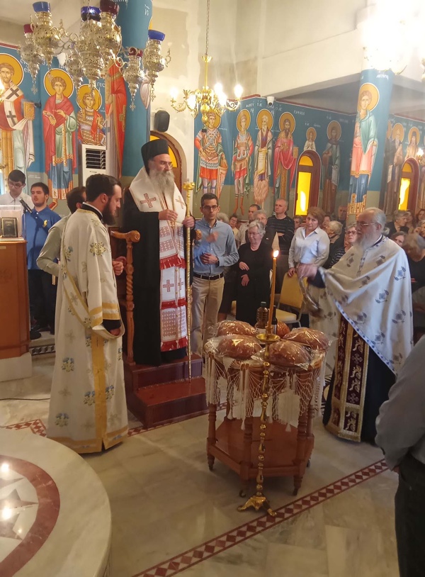 Ο Θεοφιλέστατος Επίσκοπος Αμφιπόλεως κ. Χριστοφόρος στην Αγία Ειρήνη (Χρυσοβαλάντου) στο Βαθύλακκο – του παπαδάσκαλου Κωνσταντίνου Ι. Κώστα