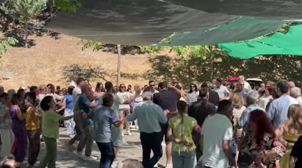 Με κέφι και χορό το ετήσιο καλοκαιρινό γλέντι του Λαογραφικού Ομίλου Κοζάνης