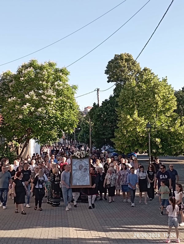 Η Παναγία Ελεούσα Μικροκάστρου στην Γαλατινή