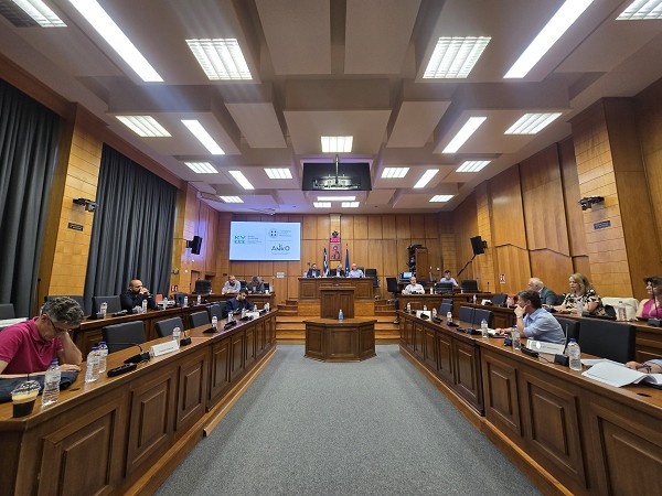 Ευρεία συνάντηση εργασίας για την πορεία των επενδύσεων στο πλαίσιο της Δίκαιης Αναπτυξιακής Μετάβασης και την ενίσχυση της συνεργασίας με την Περιφέρεια