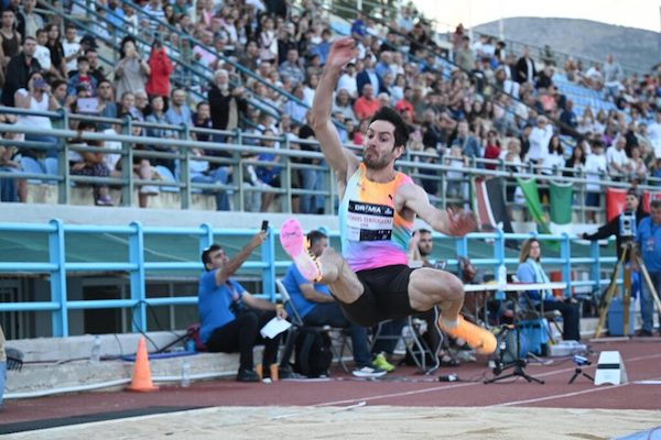 Εντυπωσιακή επίδοση 8,54 μ. από τον Τεντόγλου στα Dromia, αλλά οι ισχυροί άνεμοι δεν επέτρεψαν την αναγνώριση του άλματος
