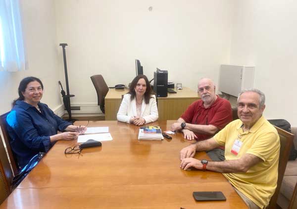 Καλλιόπη Βέττα: “Η Δημόσια Τηλεόραση γυρίζει την πλάτη στον πολιτισμό και το ελληνικό ντοκιμαντέρ”