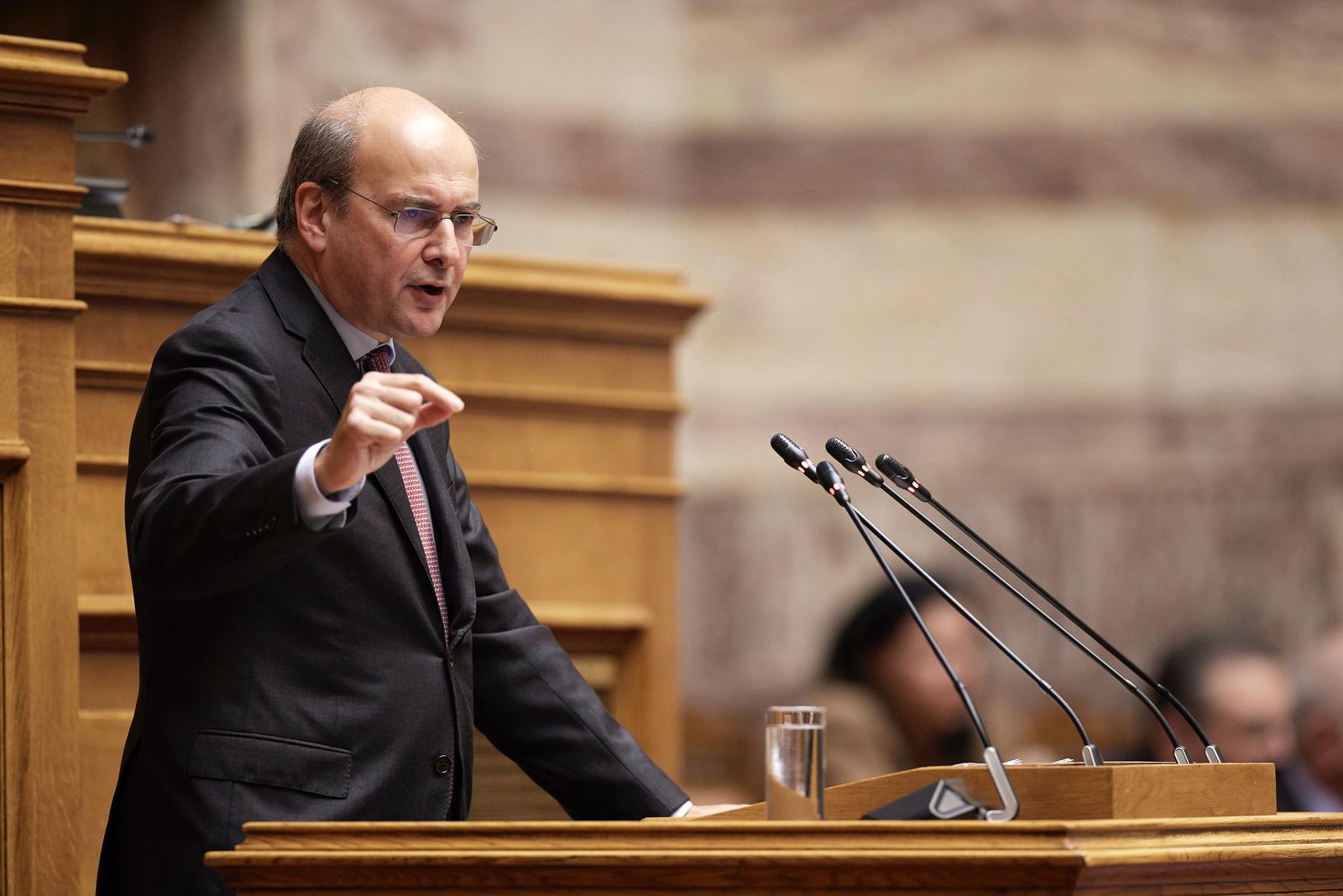 Ρήτρα απολιγνιτοποίησης και 10 δράσεις για στήριξη των λιγνιτικών περιοχών