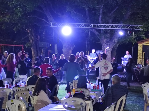 Εικόνες από την 1η ημέρα του Φεστιβάλ “Ο Χορός των Ελαφιών” στο Πάρκο Ελαφιών του Αγίου Παντελεήμονα στον Άγιο Δημήτριο