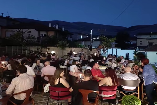 Με μεγάλη επιτυχία πραγματοποιήθηκε η μουσική βραδιά στο ” Μέγαρο Γκιουλέ”
