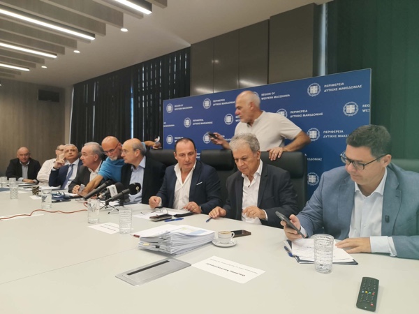 Ποιο το μέλλον των εργαζόμενων της ΔΕΗ; – Τι θα γίνει με μόνιμους,εργολαβικούς και οχτάμηνα