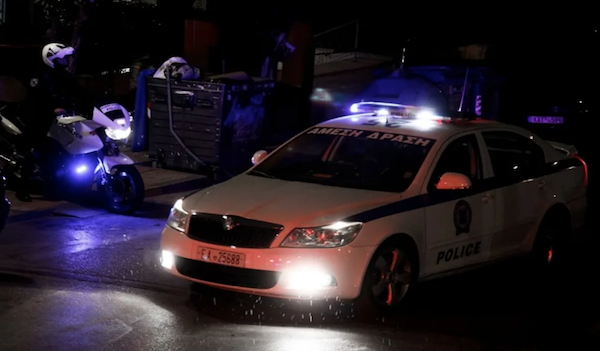 Τραγωδία στην Αλεξάνδρεια Ημαθίας: Ένας νεκρός και τρεις τραυματίες μετά από σύγκρουση δύο ΙΧ – Στο νοσοκομείο 15χρονη