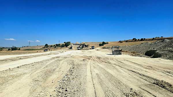 Ξεκίνησαν οι εργασίες για τον νέο οδικό άξονα Κήπος – Γέφυρα Ρυμνίου