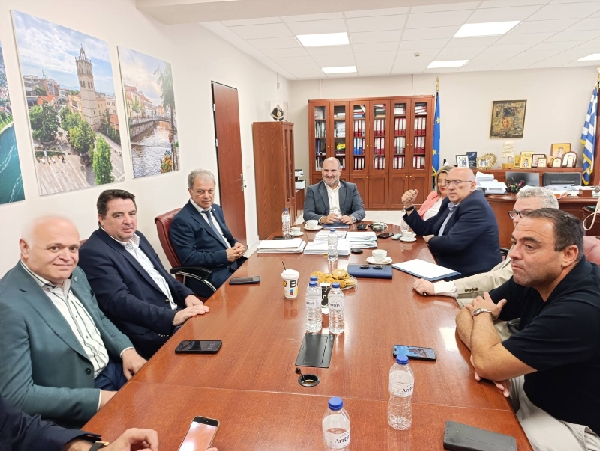 Συνάντηση του Περιφερειάρχη με τον Υφυπουργό  Εθνικής Οικονομίας & Οικονομικών