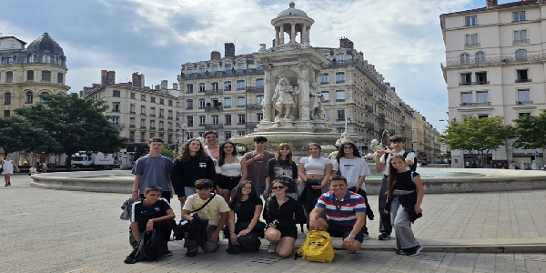 Μια εβδομάδα γνώσης, δημιουργίας και ευρωπαϊκής φιλίας στη Γαλλία για τους νέους και νέες του ΟΕΝΕΦ