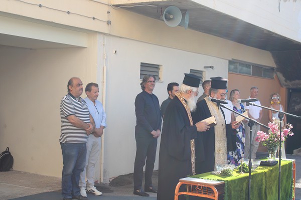 Με τις ευχές για μια καλή σχολική χρονιά ξεκίνησε το πρώτο κουδούνι στο Δήμο Σερβίων