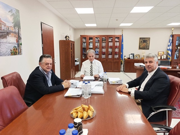 Συνάντηση Γ. Αμανατίδη με τον Περιφερειάρχη Αν. Μακεδονίας-Θράκης Χριστόδουλο Τοψίδη και τον Πρόεδρο του ΕΦΕΠΑΕ Γιώργο Μπίκα
