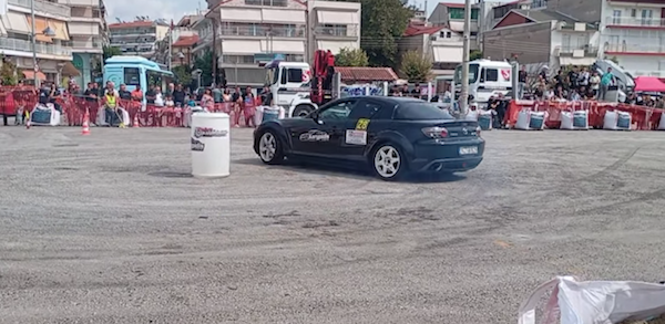 27η δεξιοτεχνία αυτοκινήτου  στο χώρο της λαϊκής αγοράς στην Πτολεμαΐδα
