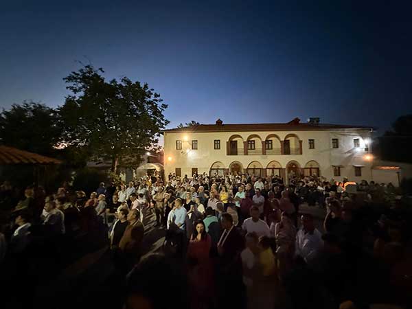 Εσπερινός στην Ιερά μονή Παναγίας Ζιδανίου