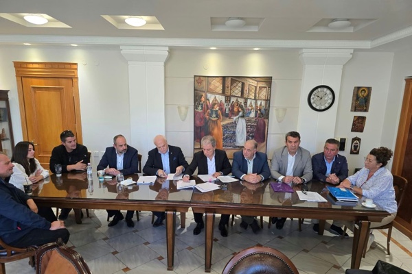 Υπεγράφη χρηματοδότηση μελέτης του έργου υδροληψίας & ενίσχυσης του αρδευτικού Βράχου Καστοριάς