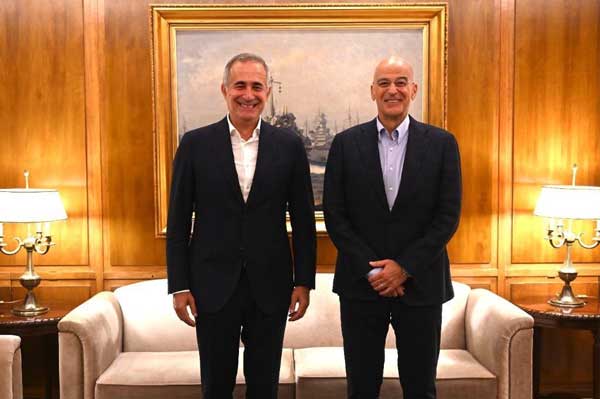 Στον Υπουργό Εθνικής Άμυνας, Νίκο Δένδια, ο Στάθης Κωνσταντινίδης