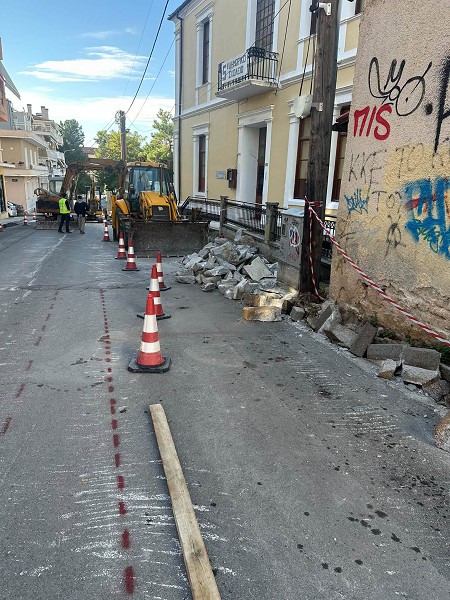 Εργασίες για την ασφαλή πρόσβαση των μαθητών στο 5ο Δημοτικό Σχολείο Κοζάνης