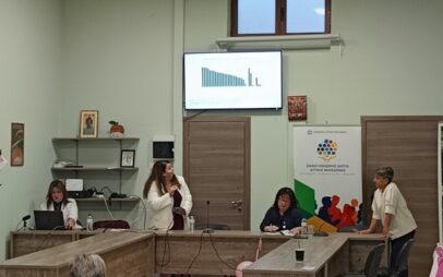 Με μεγάλη συμμετοχή και συγκινητικά μηνύματα ολοκληρώθηκε η εκδήλωση για τον καρκίνο του μαστού στο Βελβεντό