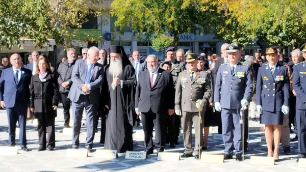 “Ελευθέρια” Πτολεμαΐδας: Επιμνημόσυνη δέηση και κατάθεση στεφάνων