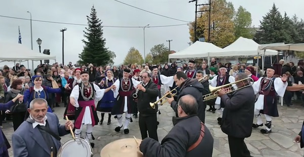 Πραγματοποιήθηκε το 19ο Καστανοπάζαρο Πενταλόφου