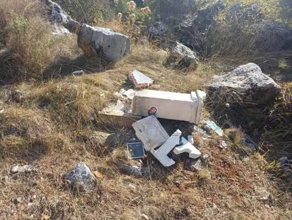 Κρυσταλλοπηγή Φλώρινας: Άγνωστοι βανδάλισαν εξωκκλήσια