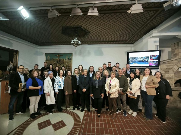 Με επιτυχία παρουσιάστηκε το λεύκωμα «Οι Πολιτιστικοί Σύλλογοι της Κοζάνης – Λαογραφία & Παράδοση»