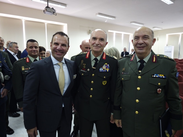 Δήμος Καστοριάς: Σε κλίμα υπερηφάνειας και συγκίνησης η απονομή του Χρυσού Μεταλλίου της Πόλης Καστοριάς στον Αρχηγό ΓΕΣ, Αντιστράτηγο Γεώργιο Κωστίδη
