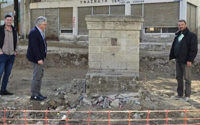 Επίσκεψη του Δημάρχου Βοΐου στις εργασίες ανάπλασης της κεντρικής πλατείας Νεάπολης