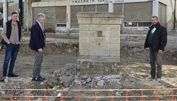 Επίσκεψη του Δημάρχου Βοΐου στις εργασίες ανάπλασης της κεντρικής πλατείας Νεάπολης